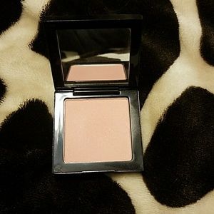 Fiona Stokes Soft Cheek Veil in Sweetwater